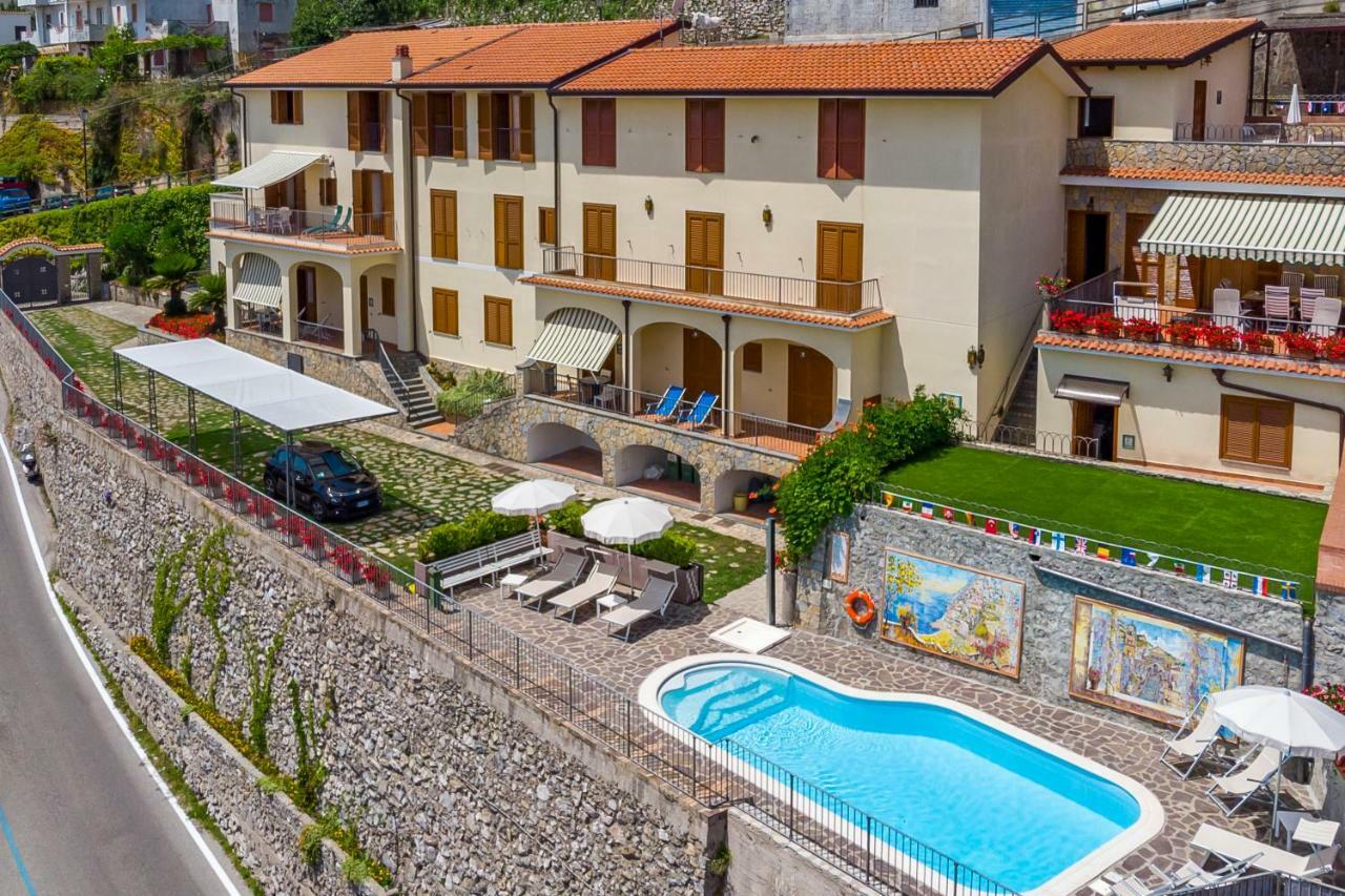 Appartamento Anna In Villa Laura 스칼라 외부 사진